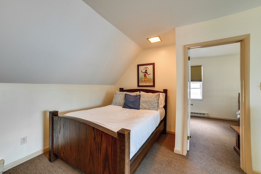 The Perch: Lakefront Cooperstown Apt