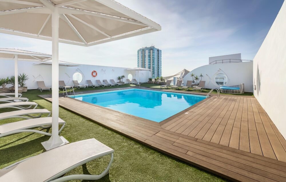 Kennet House Superior Serviced Apartment