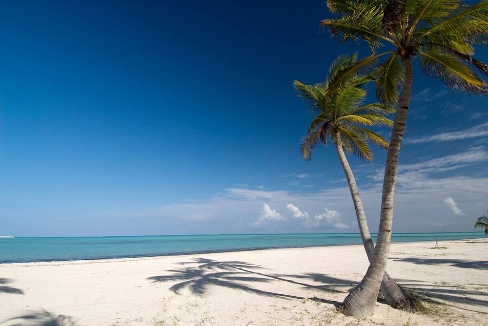 Magic Cortesea luxury beach