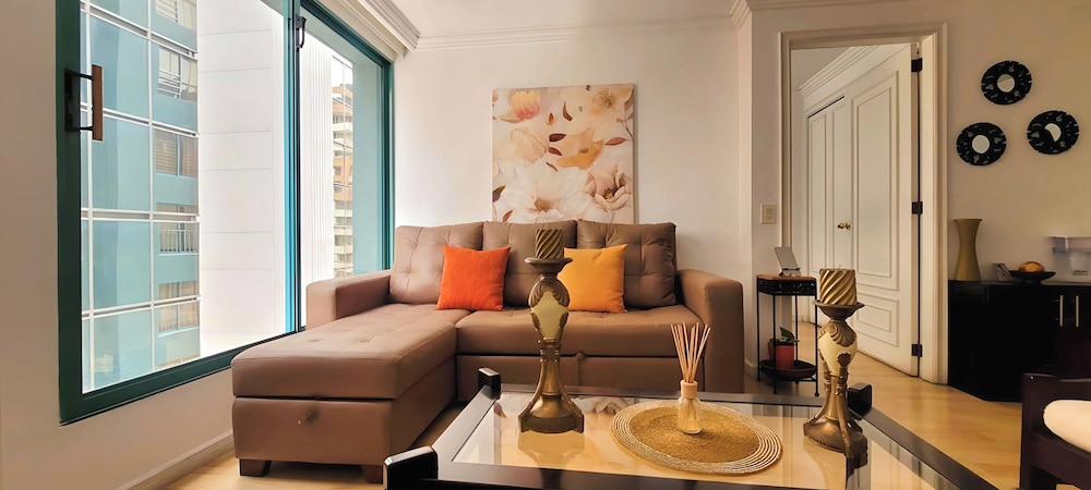 Fontana Suites