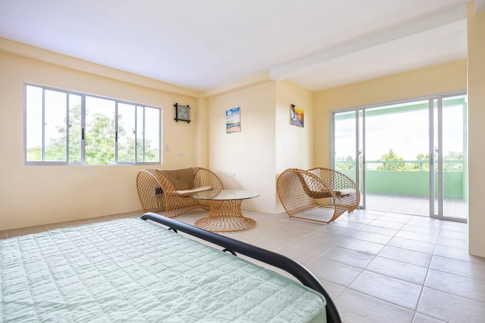 Villa Jolam - Family Haven in an Island Paradise