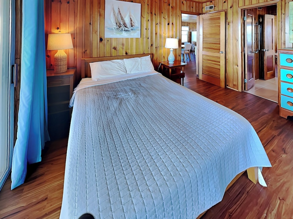 Seahorse Sound by Topsail Realty