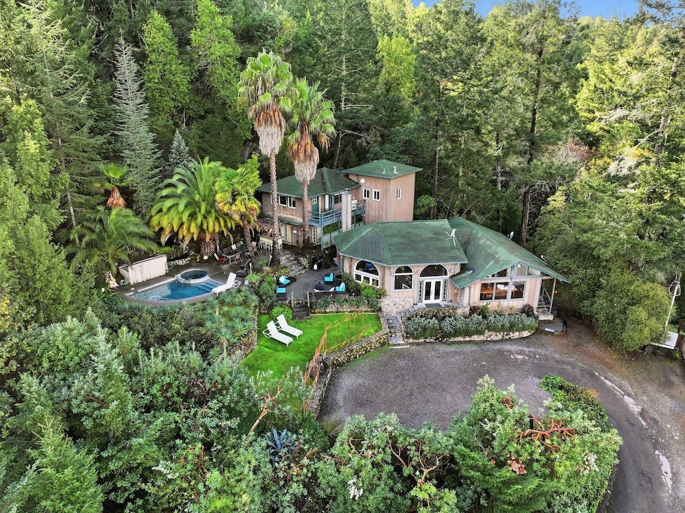 Adventure Alexander Valley Lodge With Pool & Hot Tub 6 Bedroom Villa
