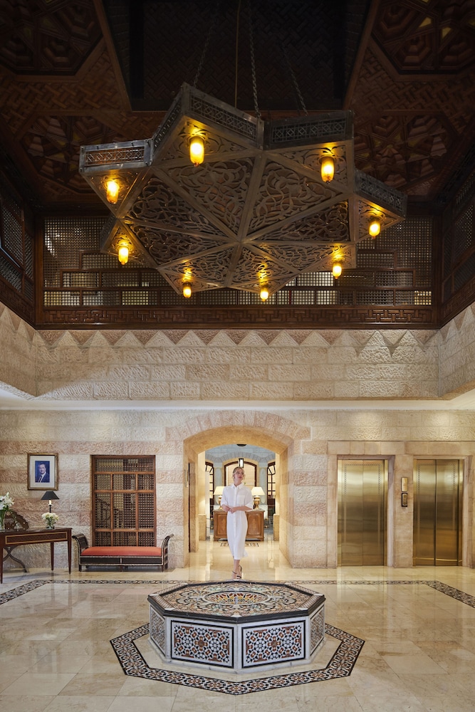 Mövenpick Resort Petra - Image 4