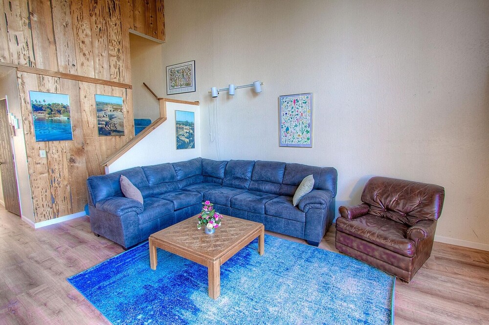 Lake Tahoe Vacations - Life's Better The Milky Way 4 Bedroom Condo by RedAwning - Property Image 8