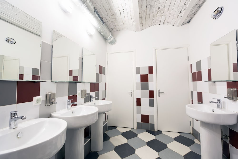 Makarov Hostel
