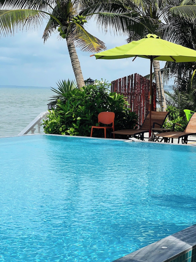 BayView Resort & VIllas