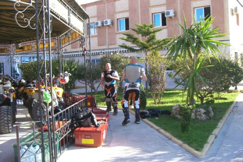 Motel Paris Dakar