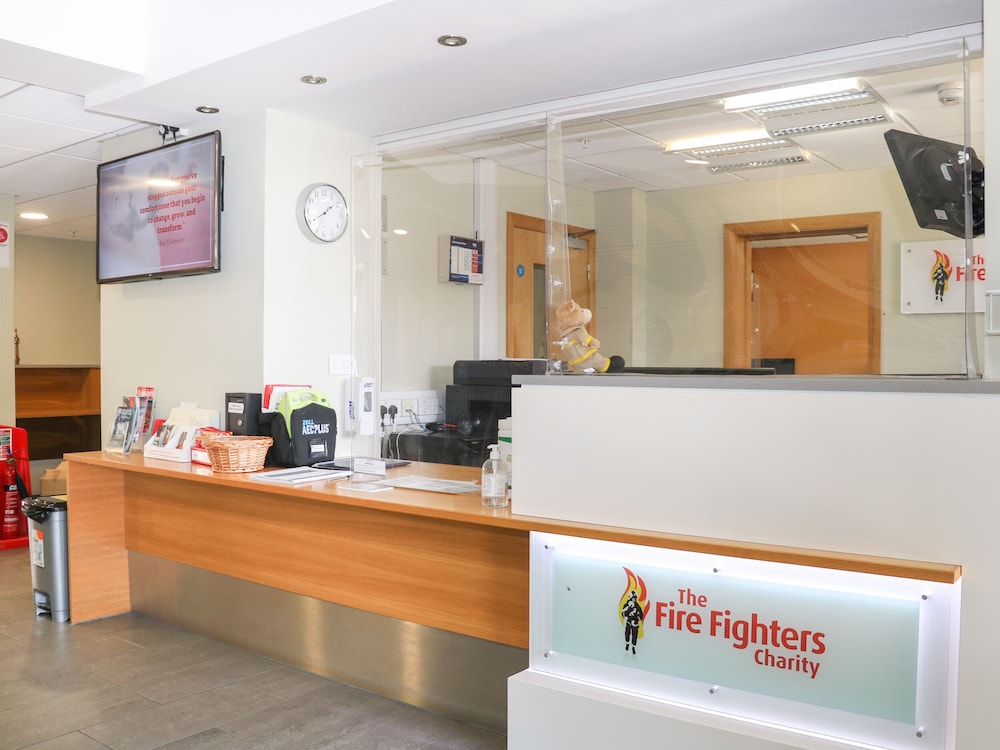Flat 32 - Marine Court