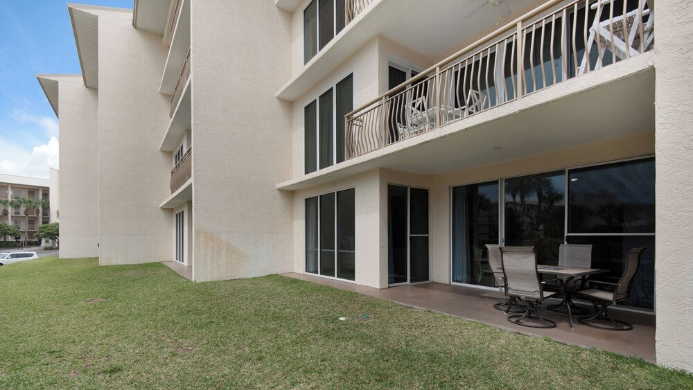 1st Floor Gulf Side- Lagoon Pool- Beach Chair Setup view 2