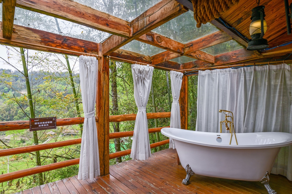 No.5 Valley Lodge