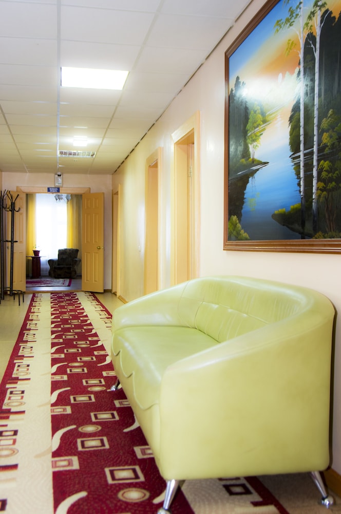 Lobby & Reception