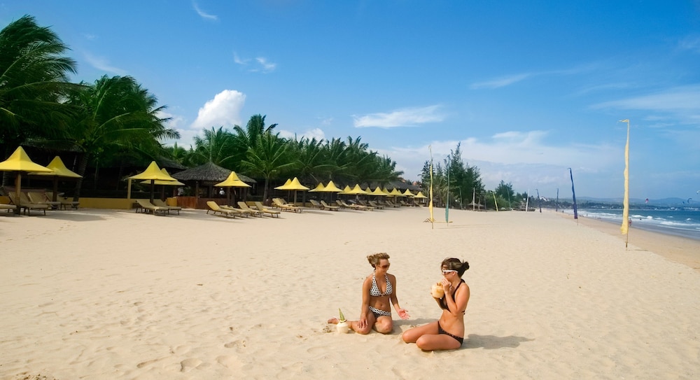 Coco Beach Resort