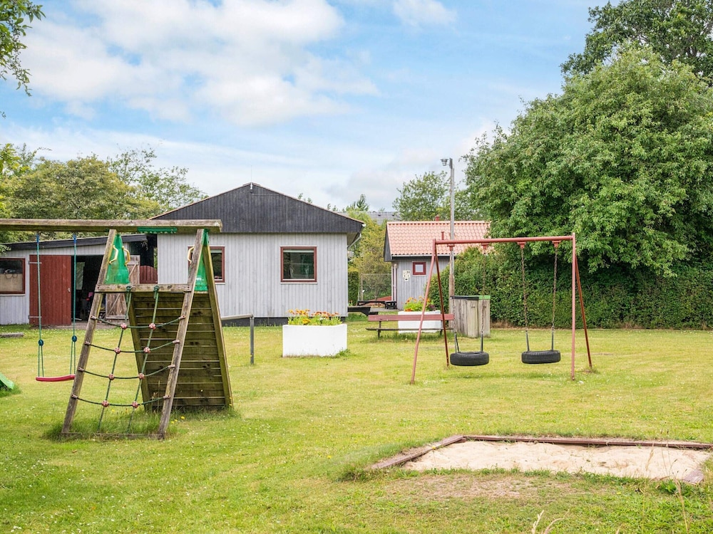 6 Person Holiday Park Home in Grindsted