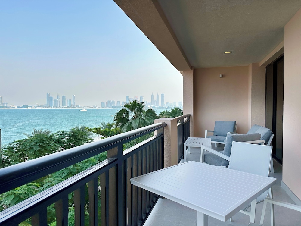 Resort Apartments - Royal Amwaj North
