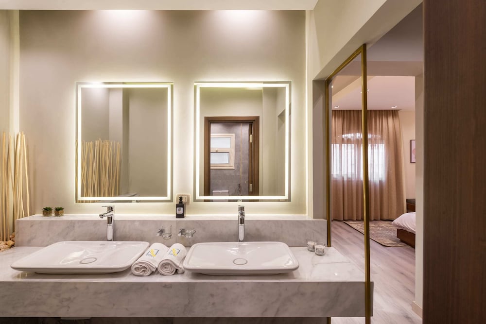 Xuru Stays I The Sleek & Ritzy 2 BDR 15 min From CAI Airpt