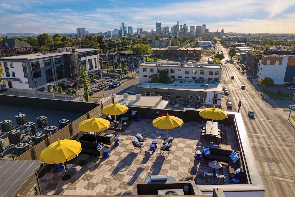 916 Main 12 Unit Buyout - 30bdrs Prvt Two Floors