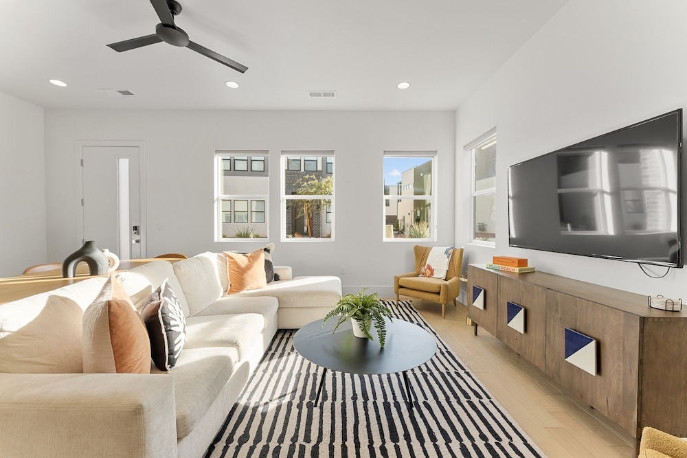 Villa #30 At Bloomington Country Club - Red Cliffs 4 Bedroom Townhouse
