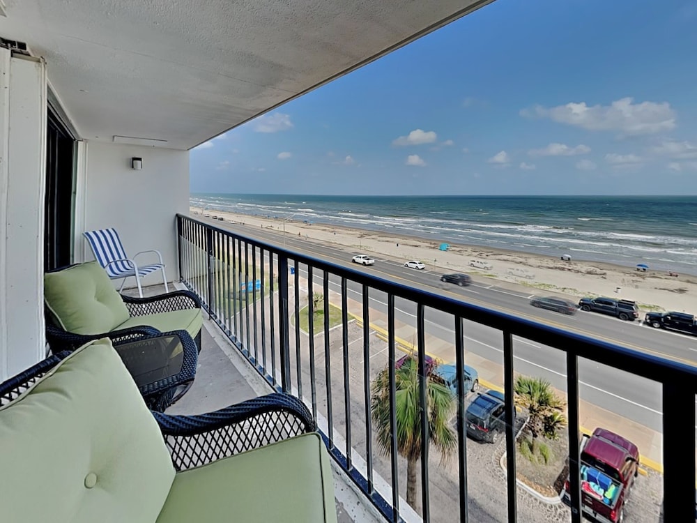 Sunny Sands by Ryson Vacation Rentals