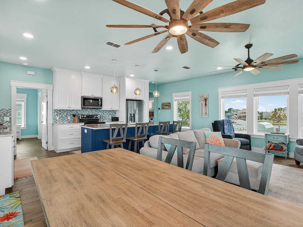 Coastal Vibes Rp230 3 Bedroom Home