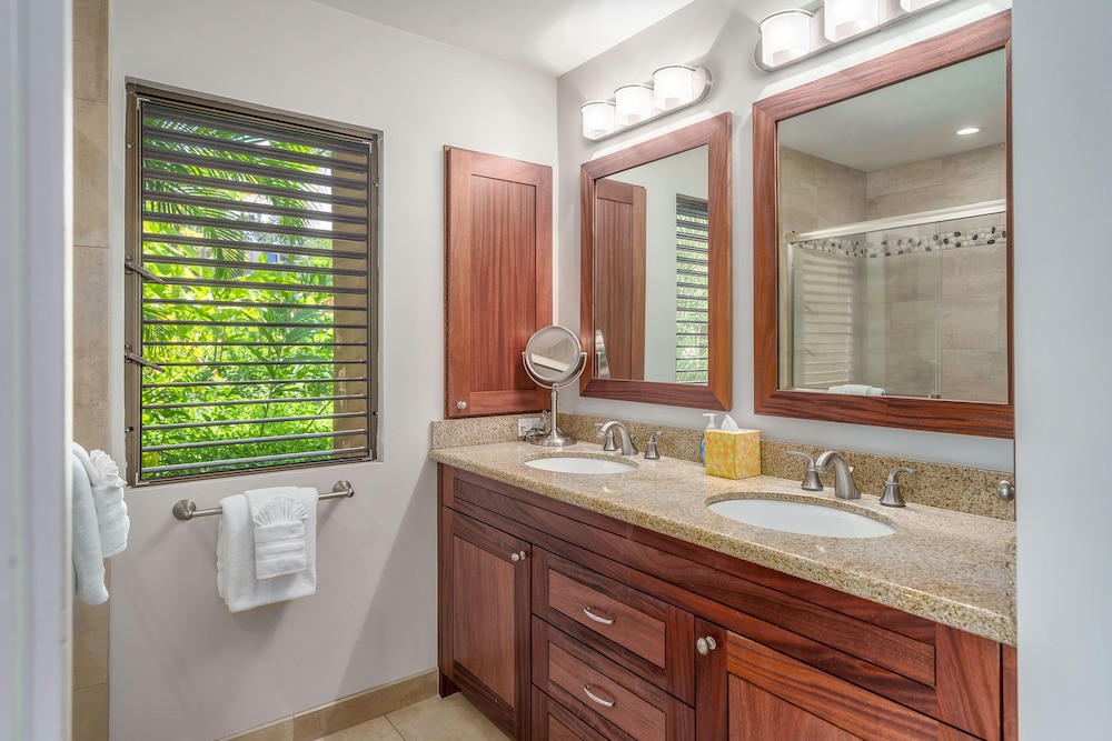 Luxurious Oceanfront Condo at Wailea Elua Village - Unit 1201, Central AC, Wi-fi