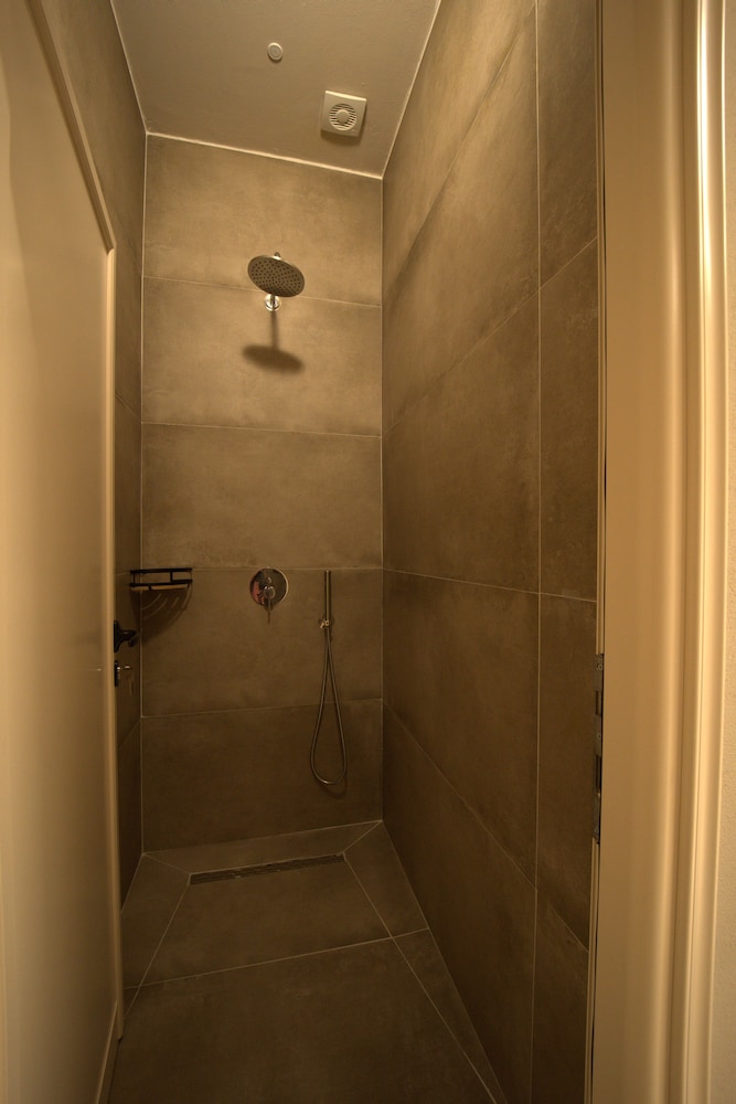 2115 Boutique Hostel