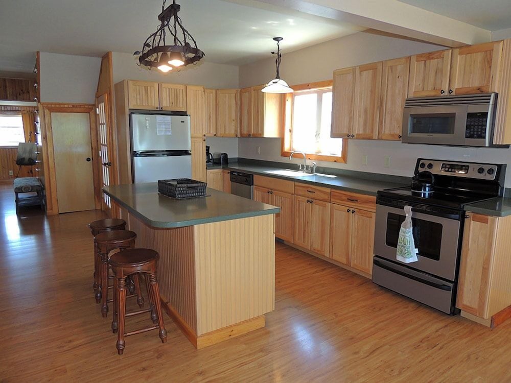 Angel Rock Waterfront Cottages and Vacation Homes