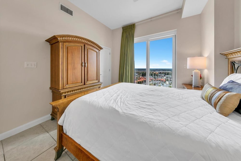 Grandview East 1401