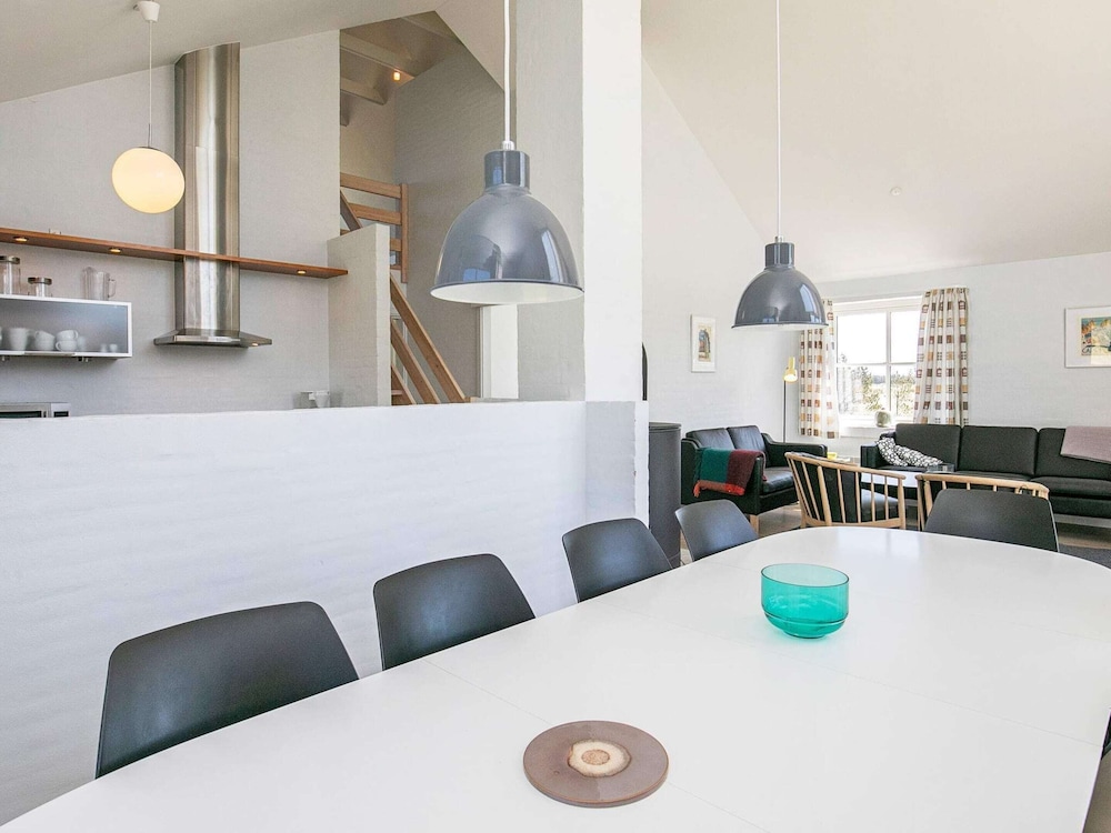 Elegant Holiday Home in Hanstholm near Sea view 2