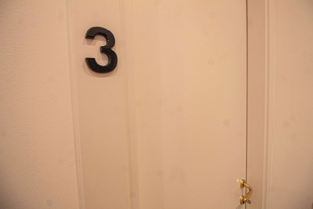 RHome 34