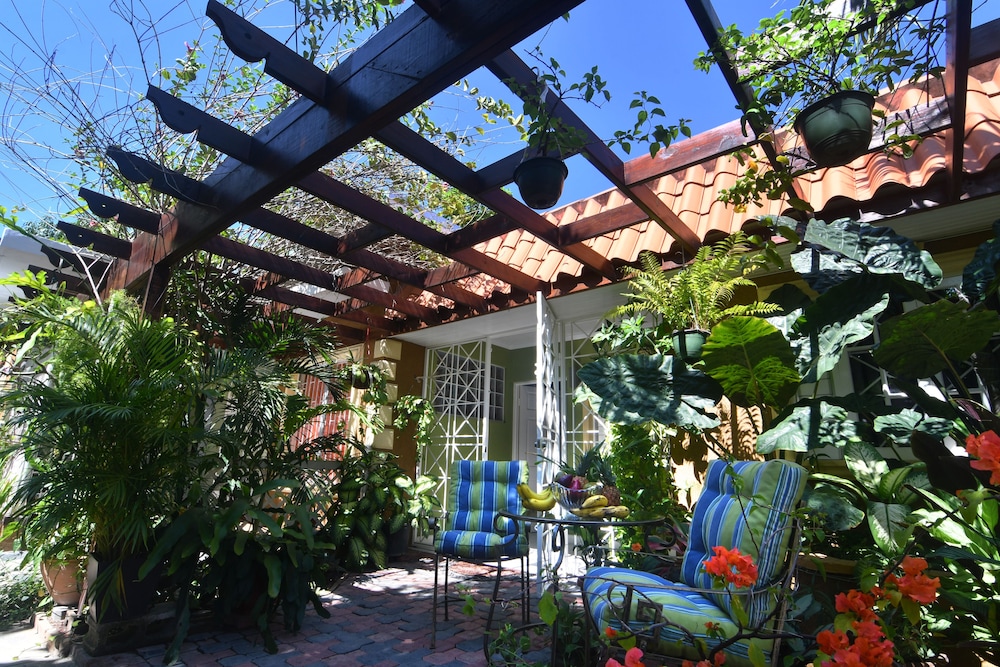 Centrally Located Guest Apartments II
