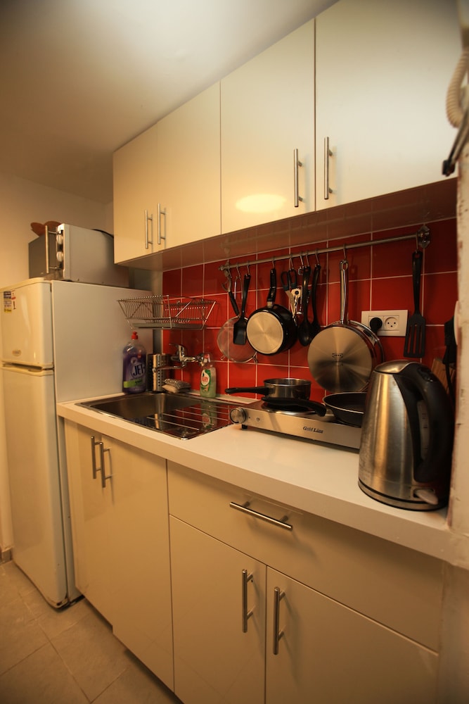 Elena Apartments