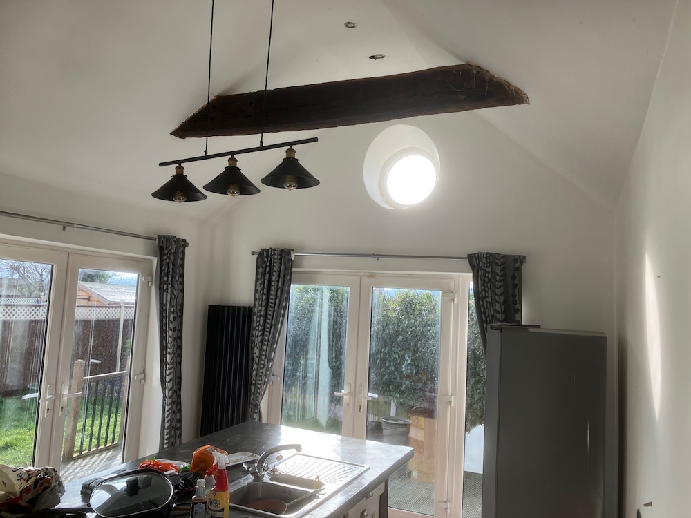 Wall Heath Retreat - Period 3 Bedroom Cottage