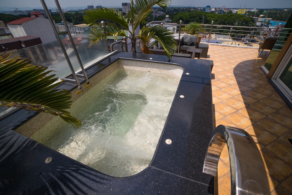 Fields Plaza Hotel, photo 26