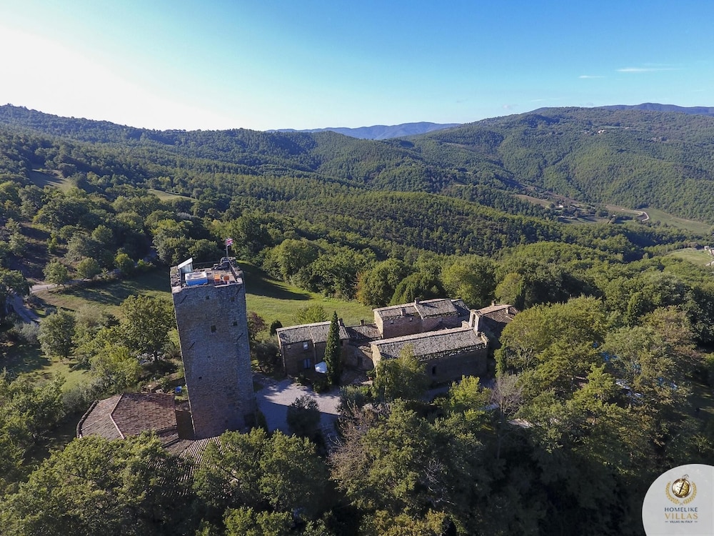 Borgo Pietra Antica view 2