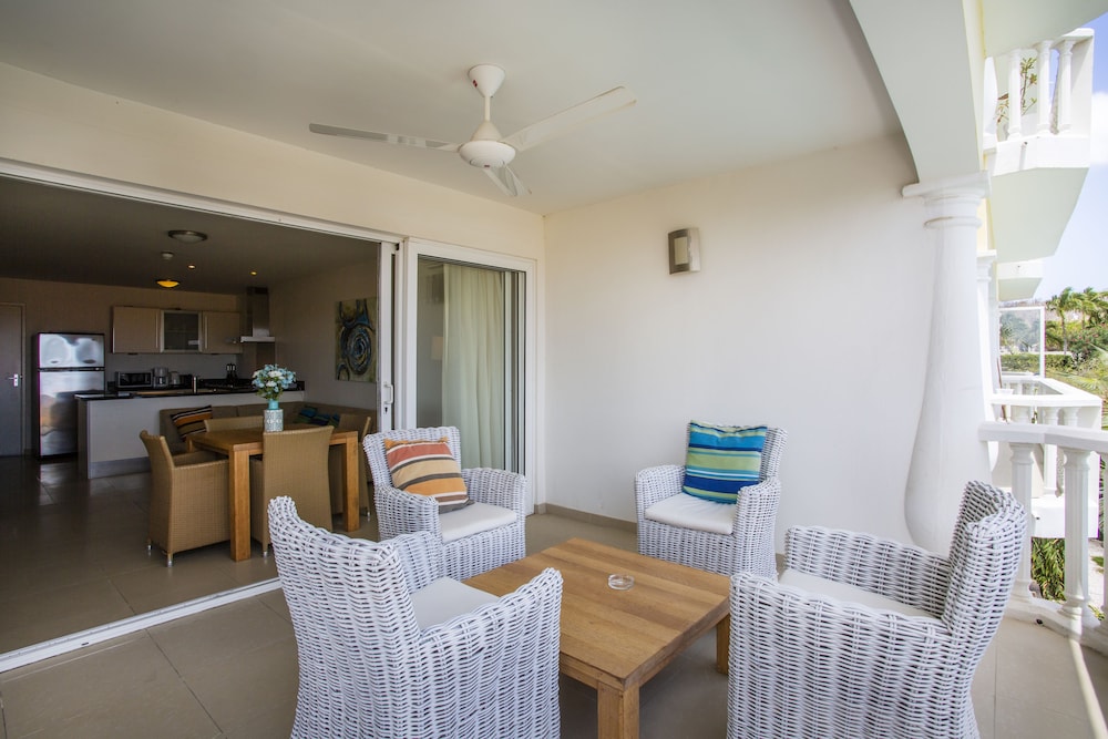 Blue Bay Apartments