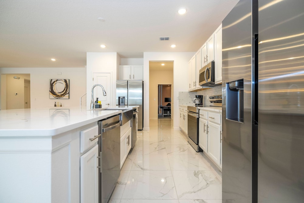 Stunning Masterpiece 15 Ensuites