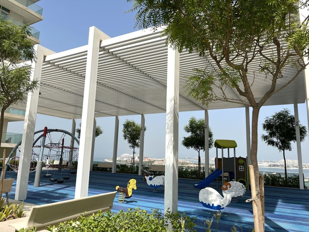 Silkhaus Sea View Tower s Private Beach