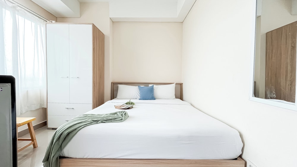 Homey And Best Deal Studio Apartment B Residence