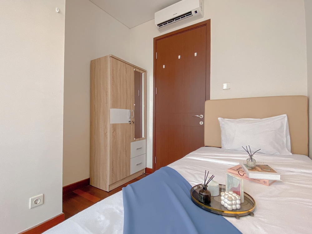 Big and Cozy 3BR Apartment Lucky Tower Residence