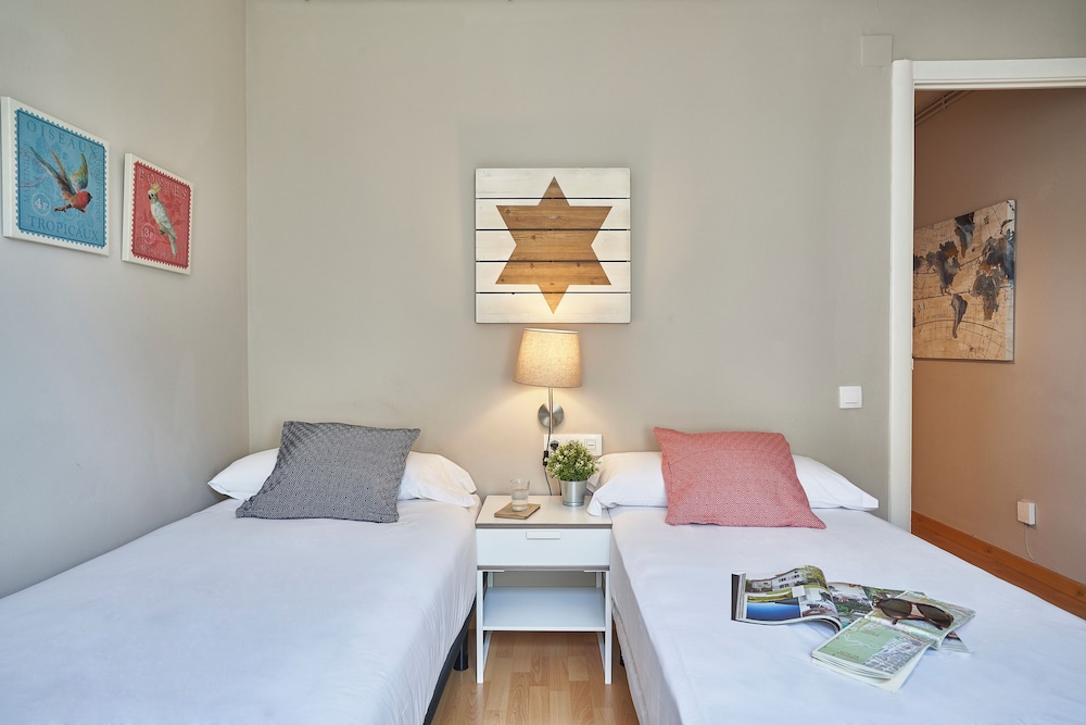 BeBarceloner Eixample Apartments