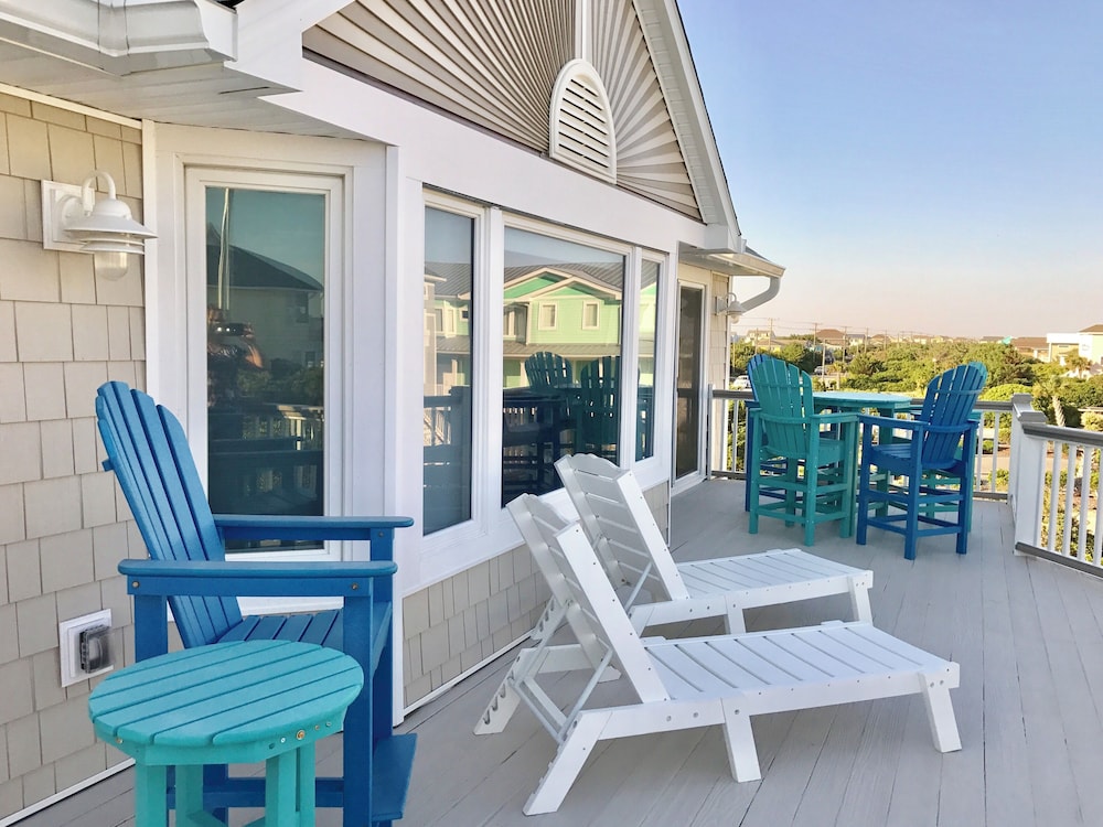 As Good As It Gets by Topsail Realty
