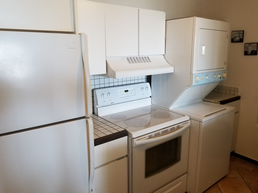 Oceansound Suites - Property Image 12