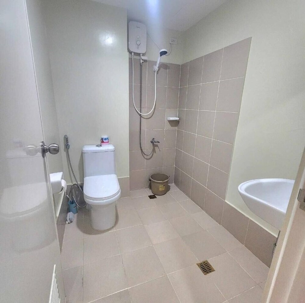 1 Bed Flat - Pool - Parking - Wifi