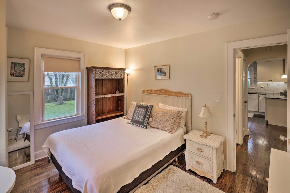 Bridgeport Vacations - Bridgeport Vacation Rental - Walk to Beach! - Property Image 26