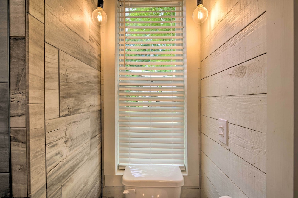 Modern Starkville Tiny Home Near Dining  MSU - Property Image 20