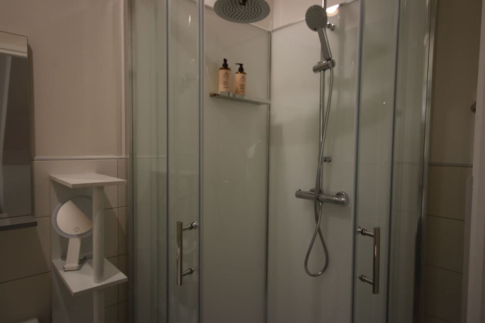 Photo 42