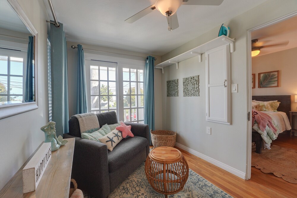 Coral Cottage