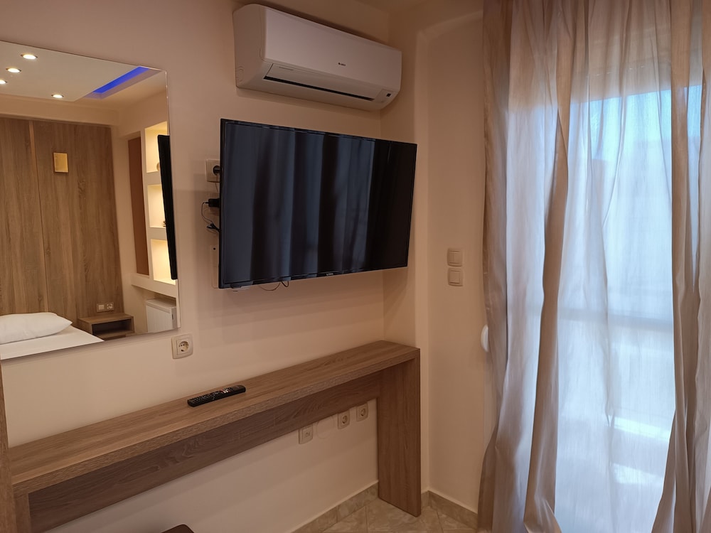 Anastasia's Luxury Suites photo 3