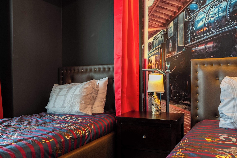 Magical 5BR w Pool Minutes From Disney 16140